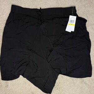 Jantzen Black Elastic Waist Shorts